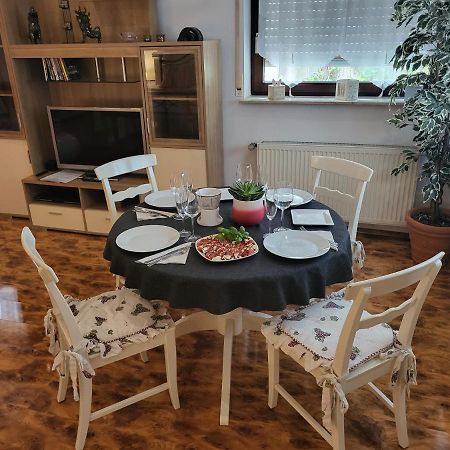Ferienwohnung Fuer 4 Personen Mit Schnellem Wlan, Glasfaser, Tv Paket Beilstein  外观 照片